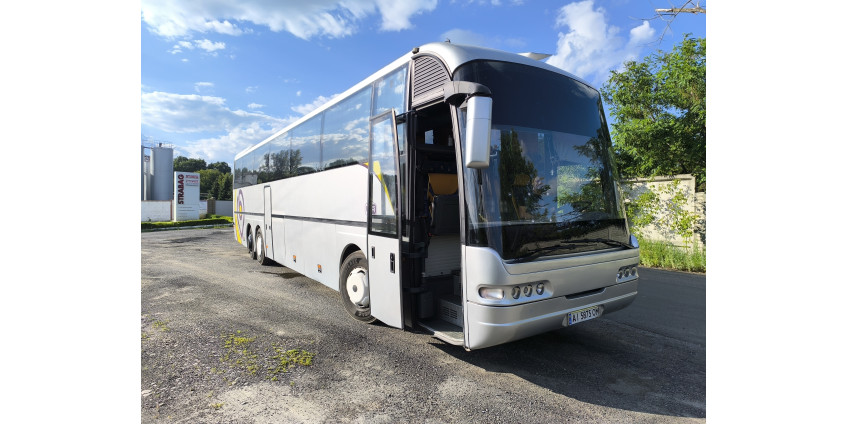 Автобус Neoplan 57 місць
